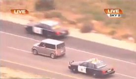 Police vs Crazy Woman car chase video