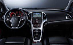 2010 Opel Astra Interior Images