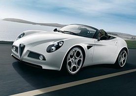 Alfa Romeo 8C Spider review video