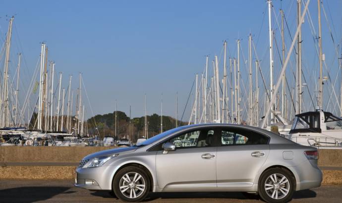 Toyota Avensis gets 1.6 Valvematic petrol and 2.2 D-CAT 150 diesel engines