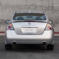 2010 Nissan Altima - Photos and Details