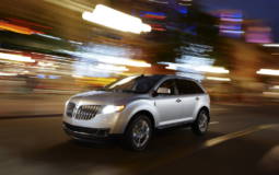 2011 Lincoln MKX luxury crossover