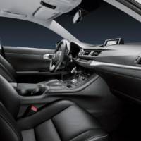 2010 Lexus CT 200h officially revealed