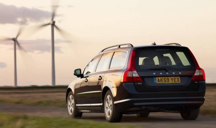 2010 Volvo S80 and V80 DRIVe