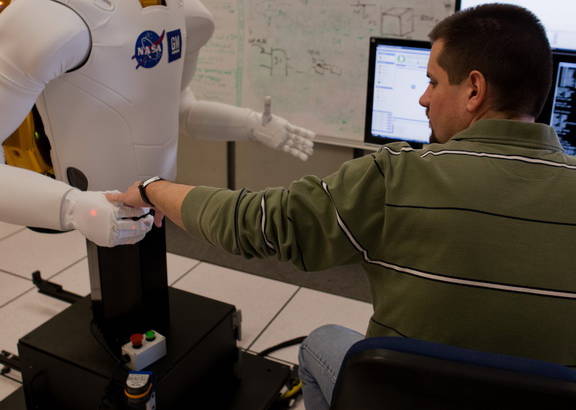 GM and NASA develop Humanoid Robot