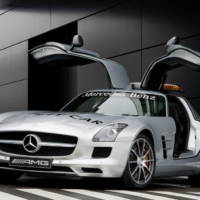 Mercedes SLS AMG 2010 Formula 1 Safety Car