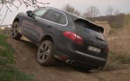 2011 Porsche Cayenne test drive video