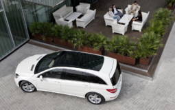 2011 Mercedes R Class new images