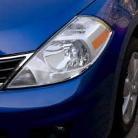 2011 Nissan Versa price