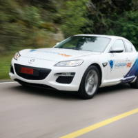 Mazda RX-8 Hydrogen RE at Le Mans into the Future