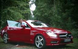 Video: 2011 Mercedes CLS review