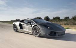 Lamborghini Aventador LP 700-4 specs