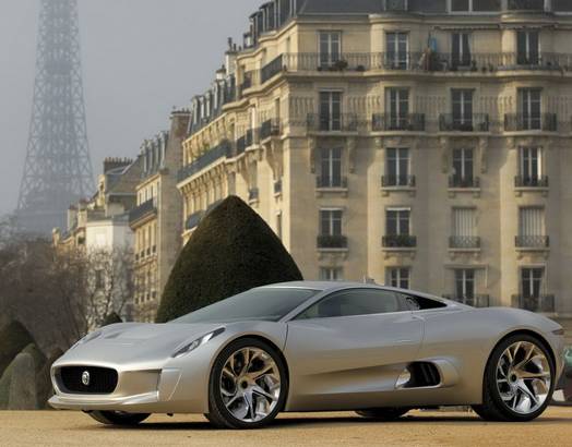 Jaguar C-X75 awarded Louis Vuitton Classic Concept Award