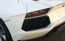 Video: Lamborghini Aventador revving its engine