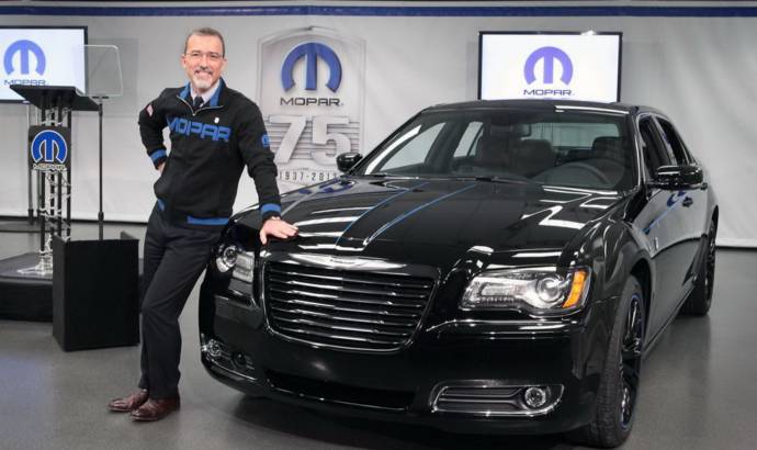 Custom Chrysler 300 by Mopar