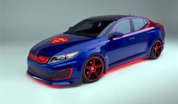 Kia Optima Hybrid Superman revealed in Chicago