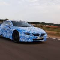 Video: BMW i8 tested on the track by EVO Magazine