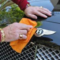 Brazilian millionaire buries his Bentley Flying Spur