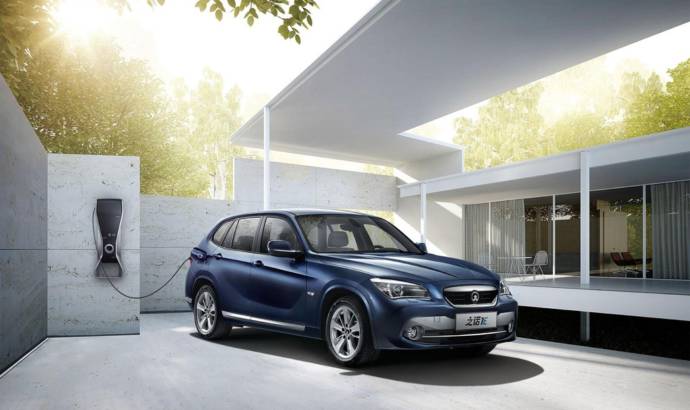 BMW X1 Zinoro 1E electric vehicle unveiled