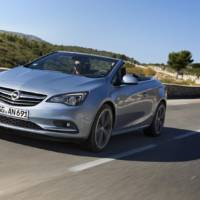 2014 Opel Cascada Turbo available for 29.490 euro