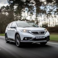 Honda CR-V Black and White Editions available in UK