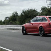 Audi RS6 Avant against the Ducati 1199 Panigale R