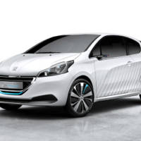 Peugeot 208 Hybrid Air 2L ready for Paris debut