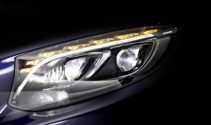 Mercedes introduces new LED technology