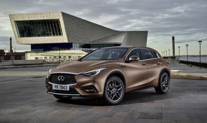 Infiniti Q30 production version unveiled