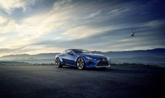 2016 Lexus LC 500h - Official pictures and details