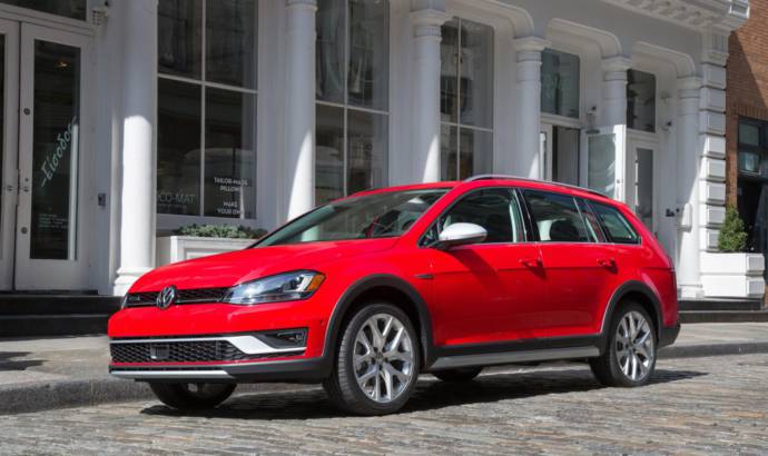 2017 Volkswagen Golf Alltrack launched in US