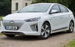 2017 Hyundai Ioniq hybrid EV