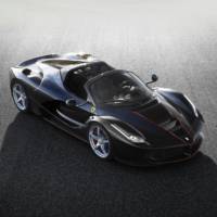 Ferrari LaFerrari Aperta convertible gets detailed