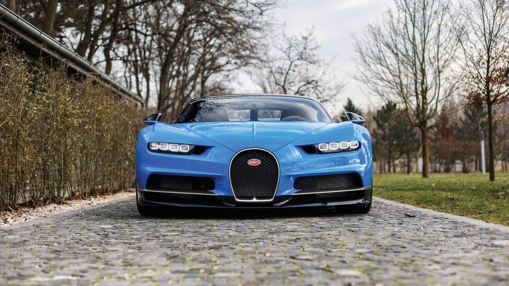 This Bugatti Chiron was sold for more than 4 million USD | CarSession