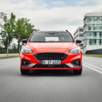 2020 Ford Focus ST Wagon: first official pictures and details