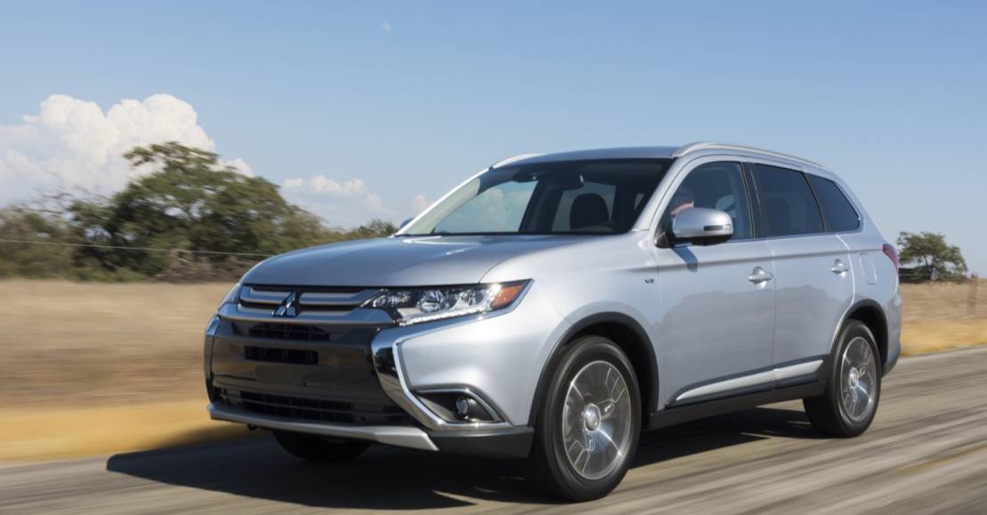 2017 Mitsubishi Outlander SUV Specs, Review, And Pricing | CarSession